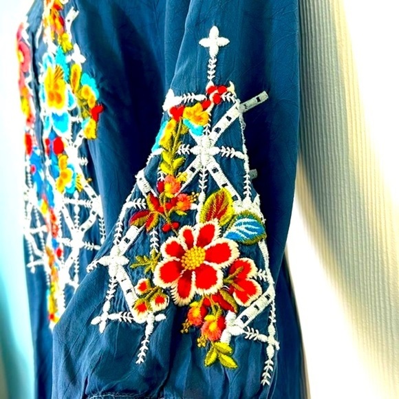Johnny Was - Blue Embroidered Floral Boho Pullover Long Sleeve Blouse Size Sm - Picture 7 of 14